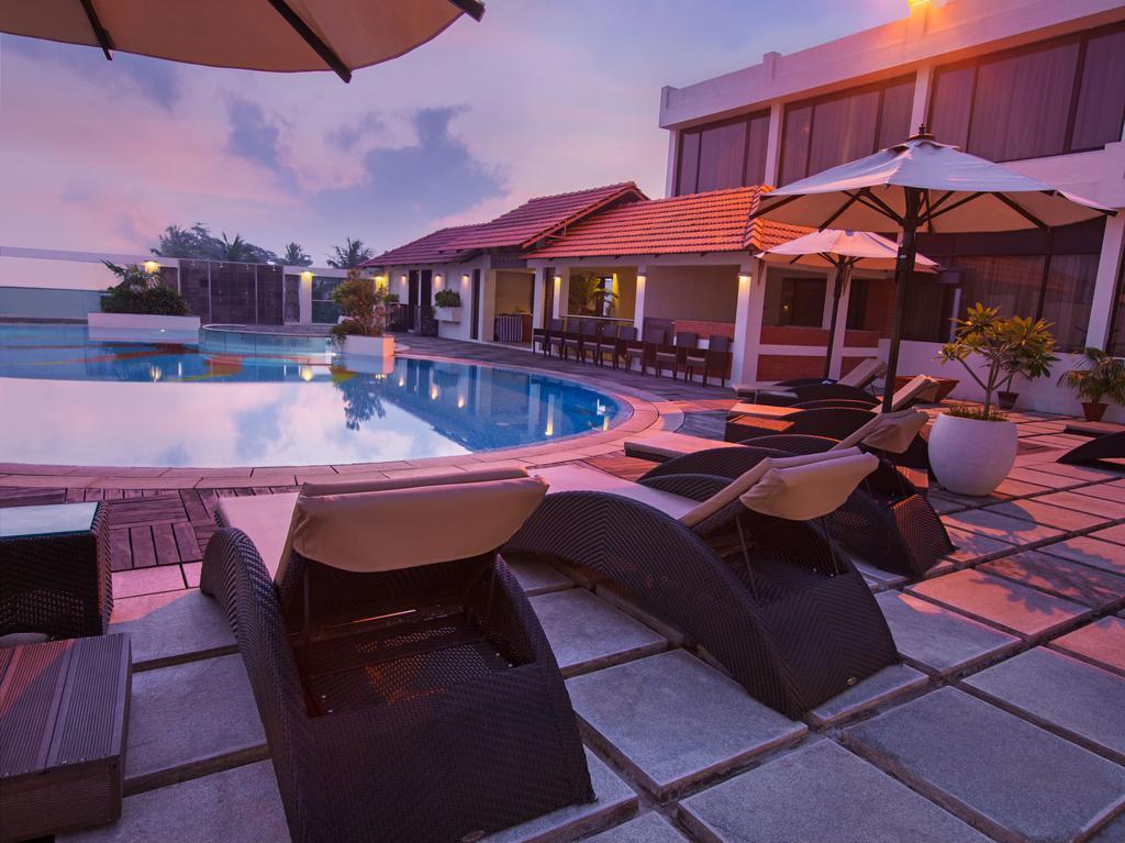 The Sunway Manor Pondicherry Exterior foto
