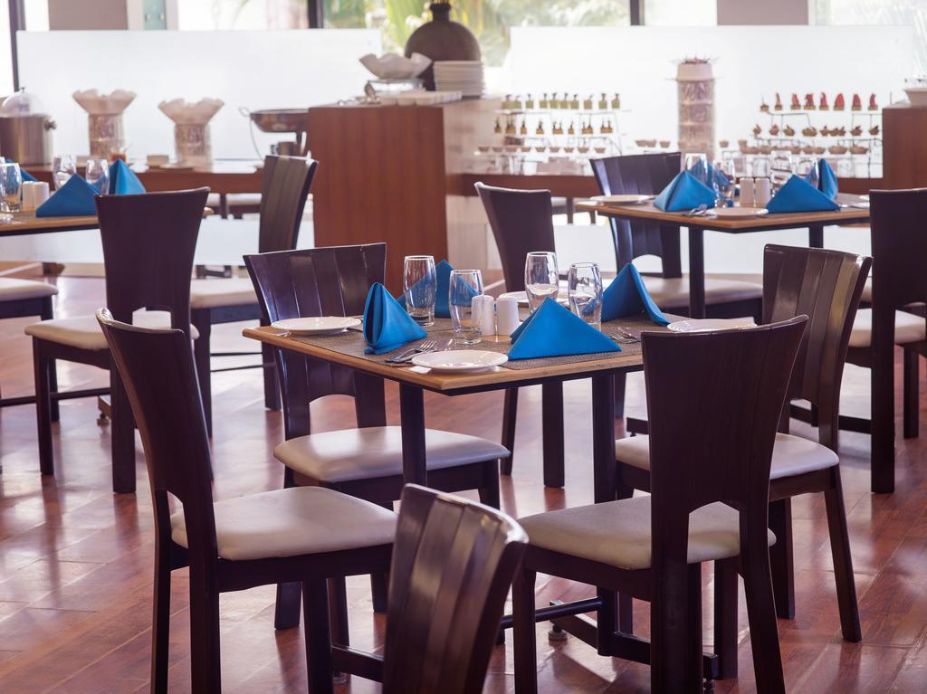The Sunway Manor Pondicherry Exterior foto