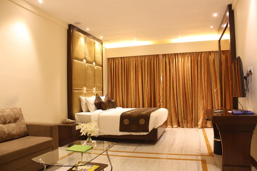 The Sunway Manor Pondicherry Exterior foto